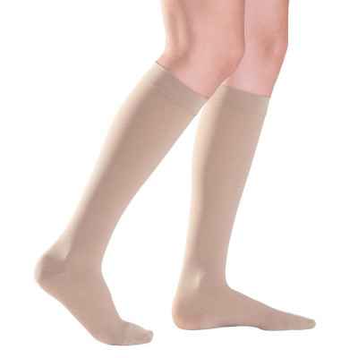 Οι κάλτσες Sigvaris κάτω γόνατος TFS 702  έχουν άριστη εφαρμογή και μέγιστο θεραπευτικό αποτέλεσμα