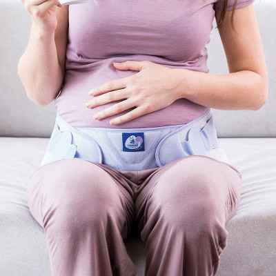 Η ζώνη εγκυμοσύνης Thuasne LombaMum® παρέχει ισχυρή υποστήριξη χωρίς να εμποδίζει τις κινήσεις