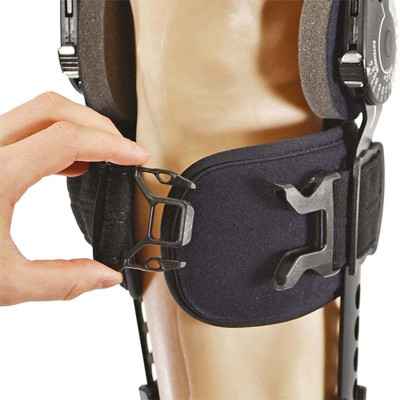 Ο λειτουργικός νάρθηκας γόνατος Ascent ROM μπορεί να φορεθεί με μεγάλη ευκολία